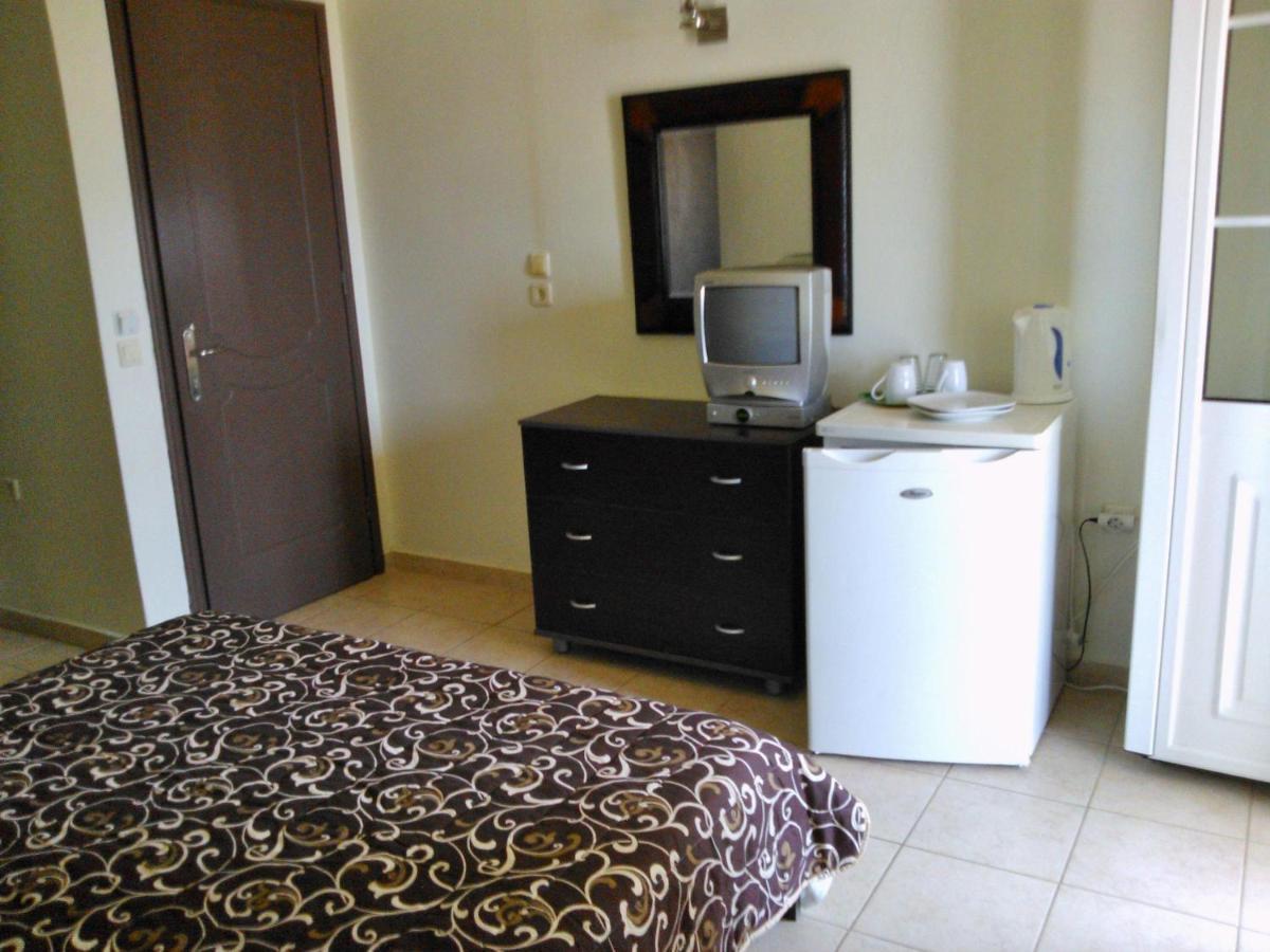 Niriides Apartments Асос Номер фото